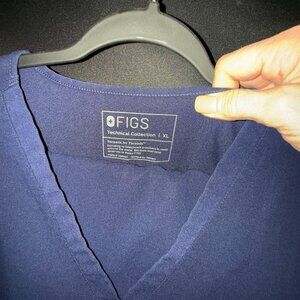 Figs Women Scrub Set - Navy Casma XL Top - Uman XL Bottom